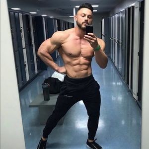 Meet your Posher, Jj